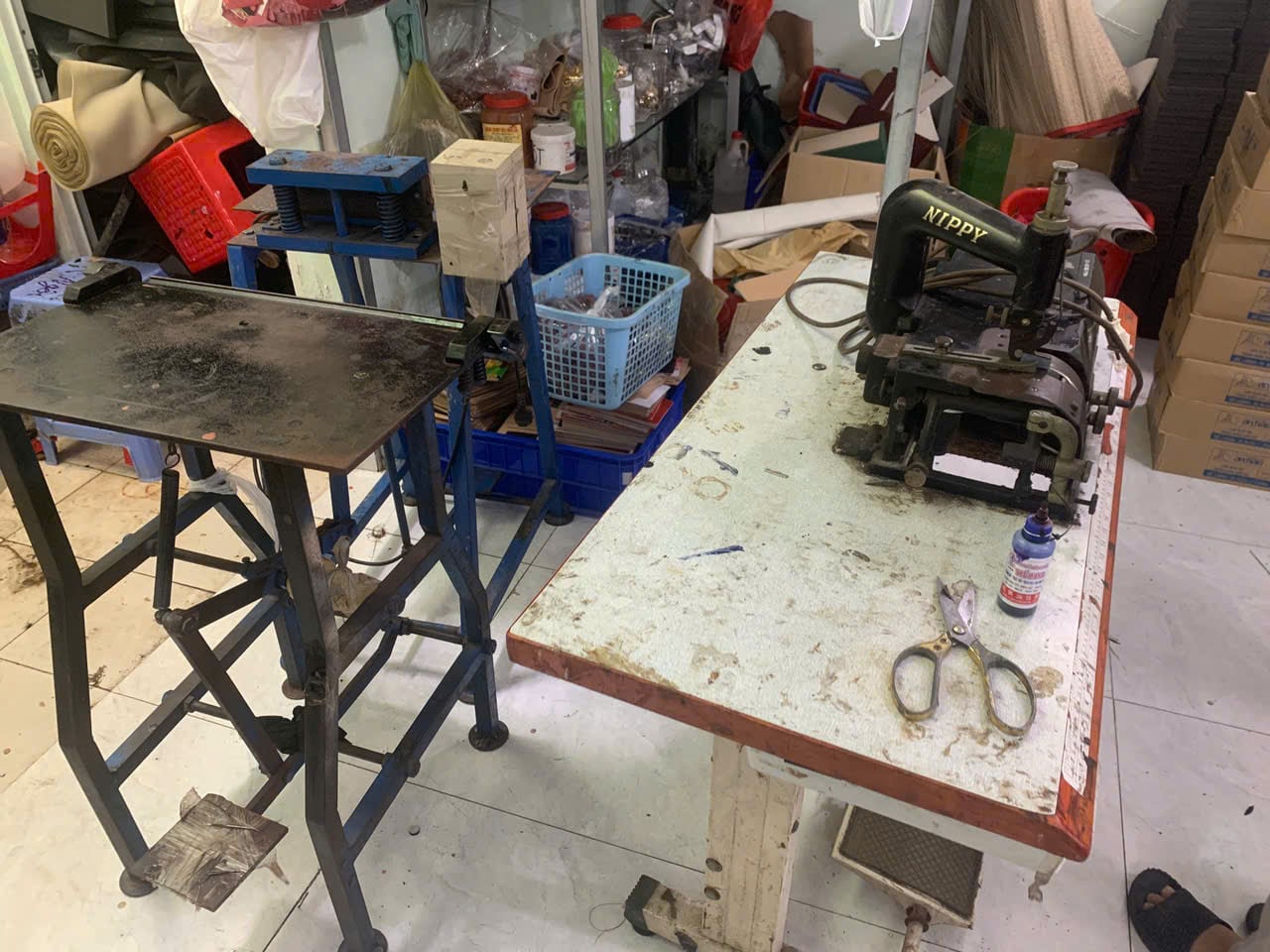 Sewing machine 2.jpg